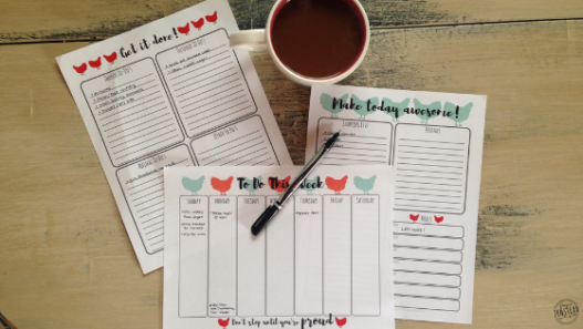 These free printable to do lists are designed to help us homesteaders to keep track of all our projects, our shopping lists and weekly schedules!